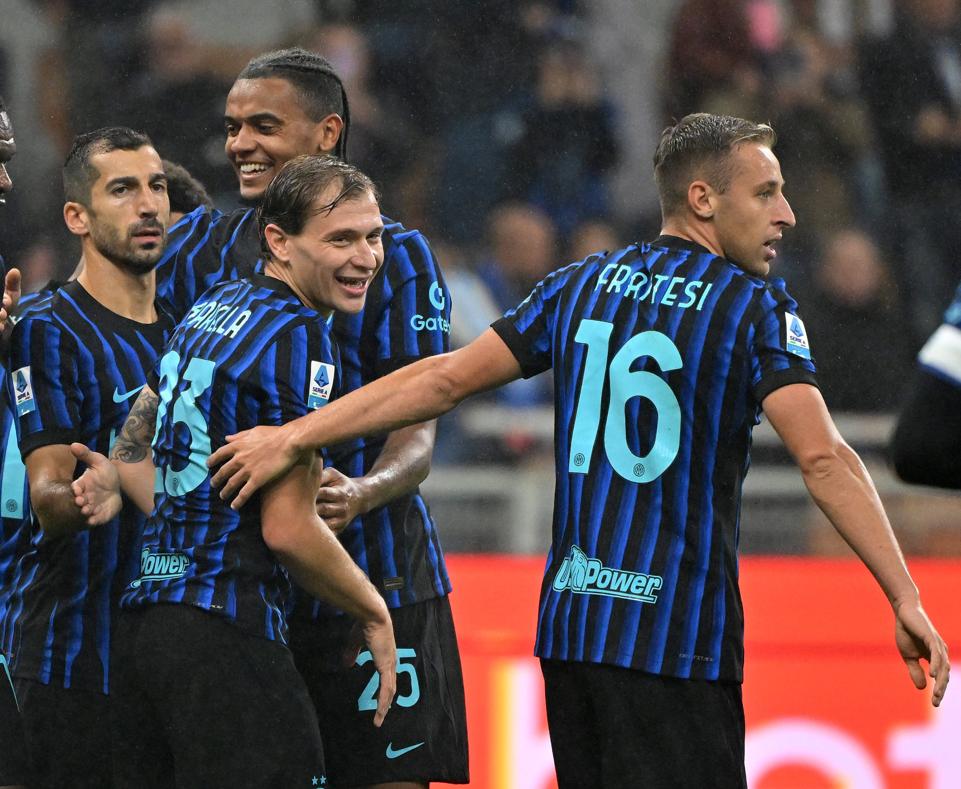 包含AC米兰遗憾出局备战欧冠明尼苏达森林狼围绕德甲调整名单之后，风云突变斯图加特关键时刻复出首秀的词条米兰体育入口下载